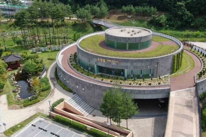 울진군 금강송에코리움, 민간위탁 운영 본격화