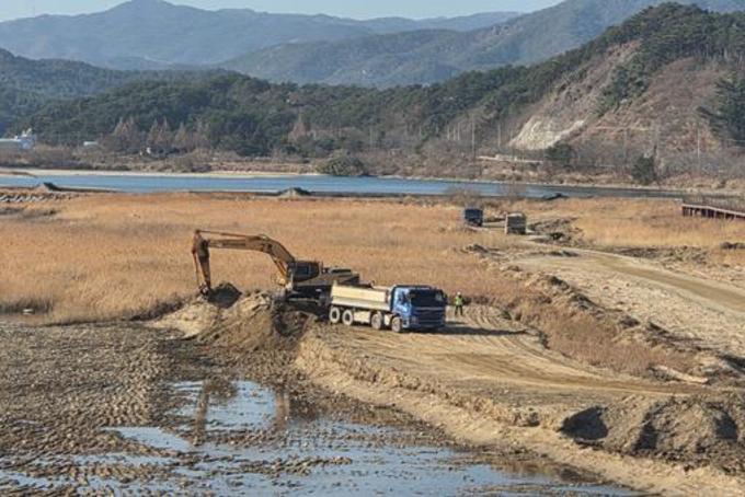 울진군, 하천 준설로 재해 예방하고 재정도 살렸다