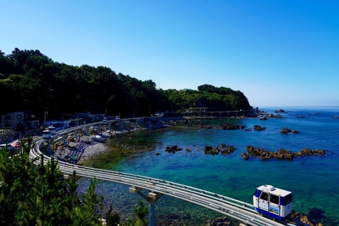 죽변해안스카이레일 변상금 부과처분 집행정지‘기각’