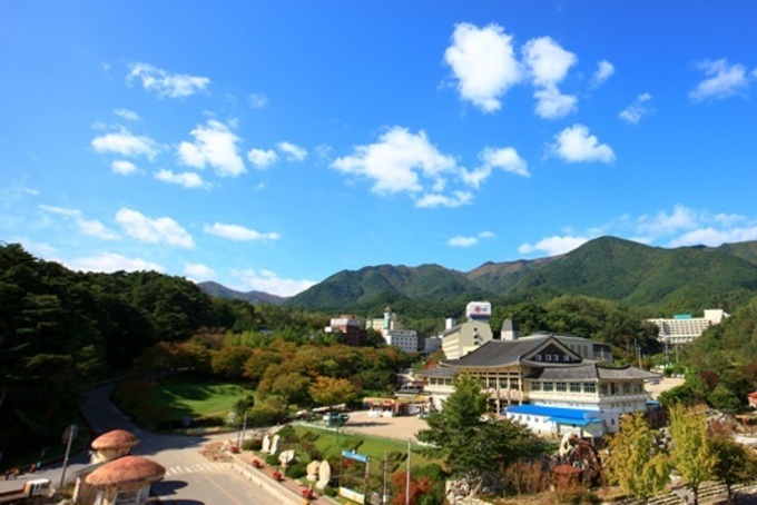 “여행은 머무는 것” 울진, 체류형 관광 선언